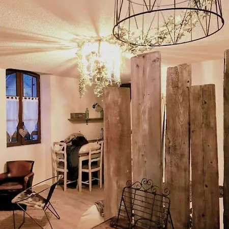 Gite De Gratius Apartment